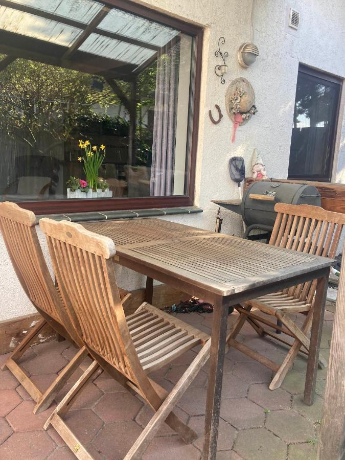 Grosse Wohnkueche, Terrasse, Schlafzimmer Am Steinhuder Meer, Wlan, Parkplatz, Fussbodenheizung, 70Qm Wunstorf Extérieur photo
